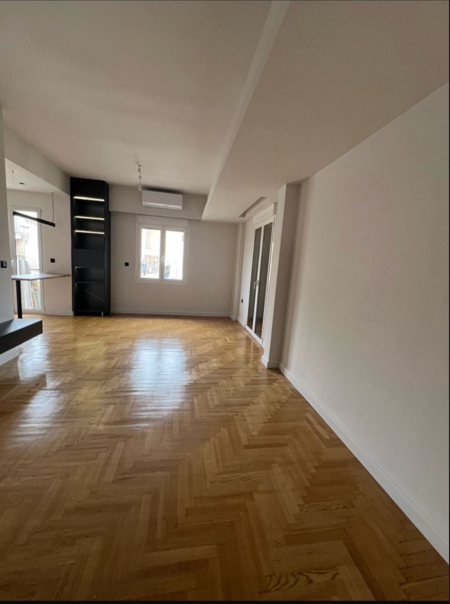 Apartment 3 - Image 9